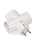 Adaptador triple 2p+t, 16a 250v~ , blanco (retractilado)