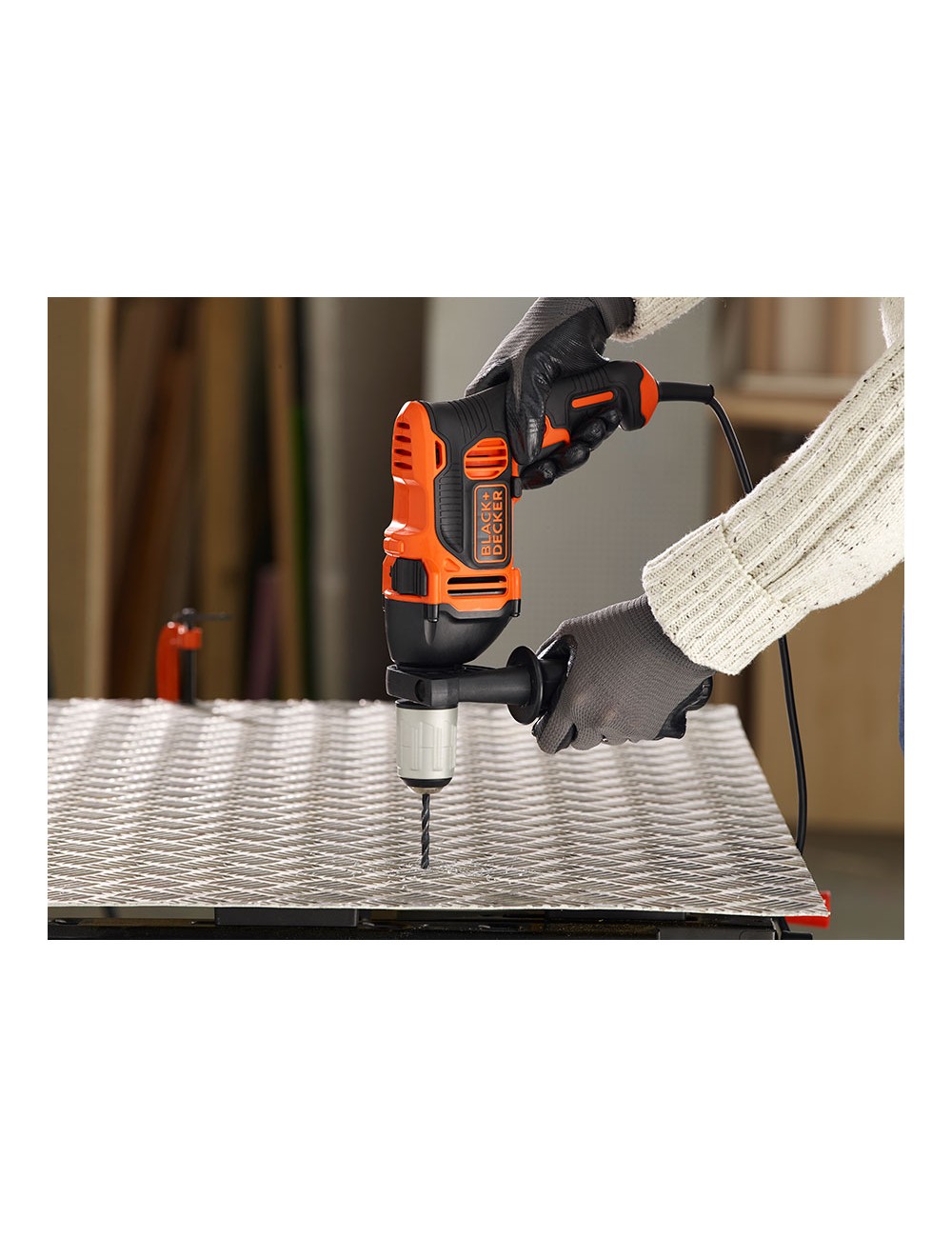 Taladro percutor 850w beh850k-qs black+decker