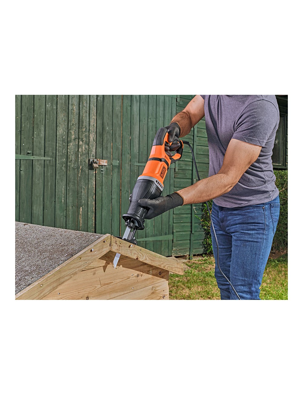 Sierra de sable 750w bes301-qs black+decker