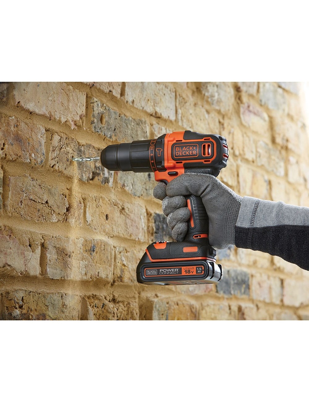 Brico kit con taladro percutor 18v y accesorios bcksb05-qw black+decker