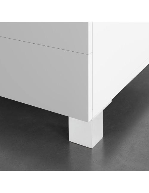 Pata esquinera cuadrada de abs en color aluminio mod.972. dimensiones 4,2x4,2x6cm rei