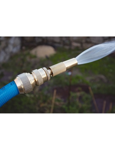 Lanza regulable de laton con acople aqua control