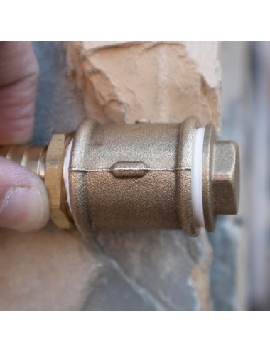 Tapón macho de 3/4" latón aqua control