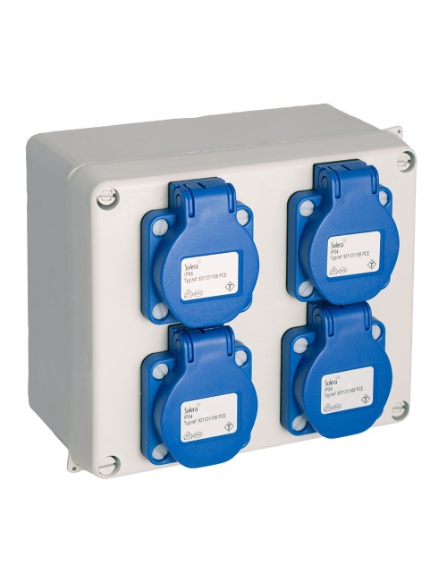 Caja estanca montada 165 x 135 x 70 mm con 4 bases tipo f 2p+t, 16a, 250v~, ip54