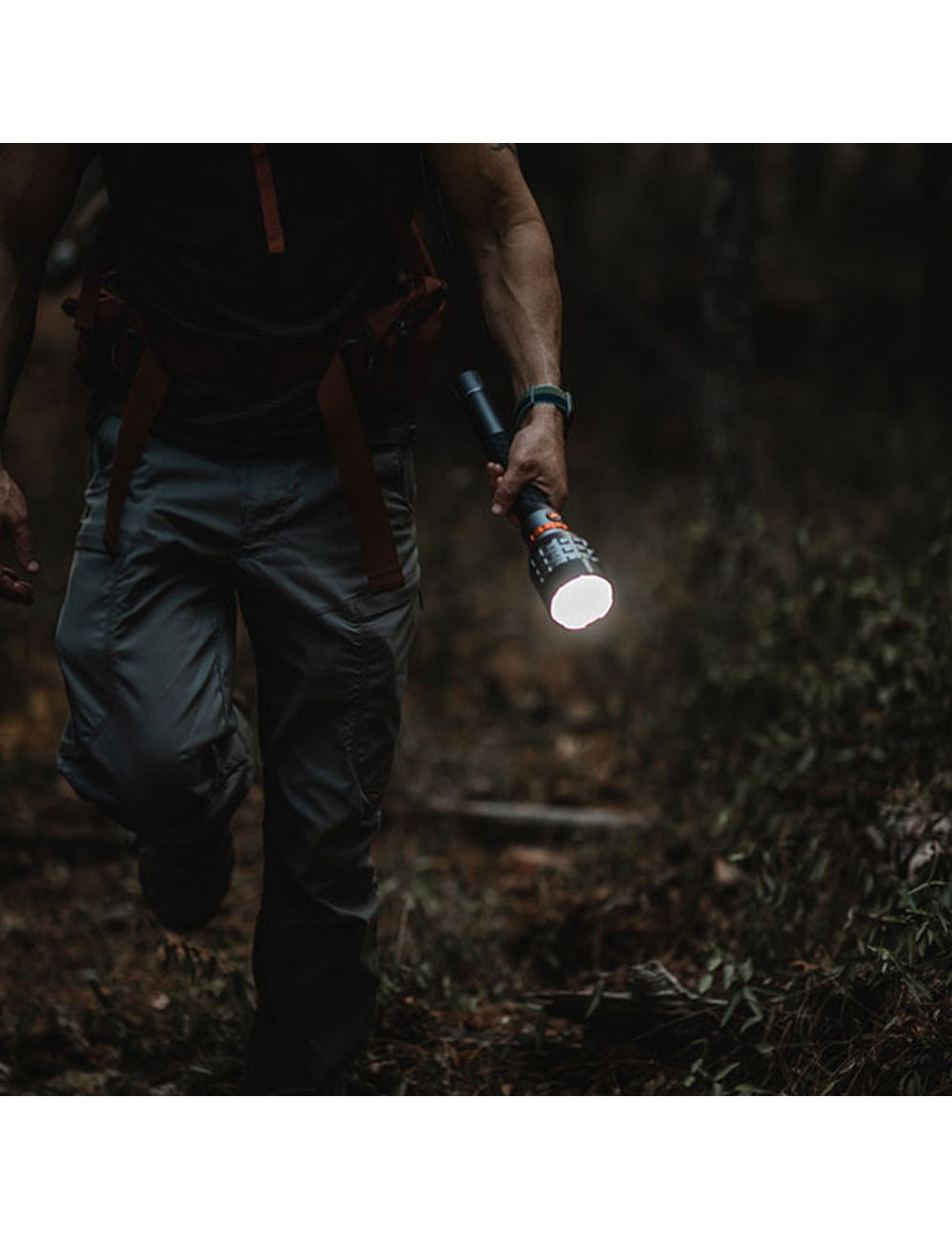 Linterna davinci 18000. recargable. bateria 26650 8 v