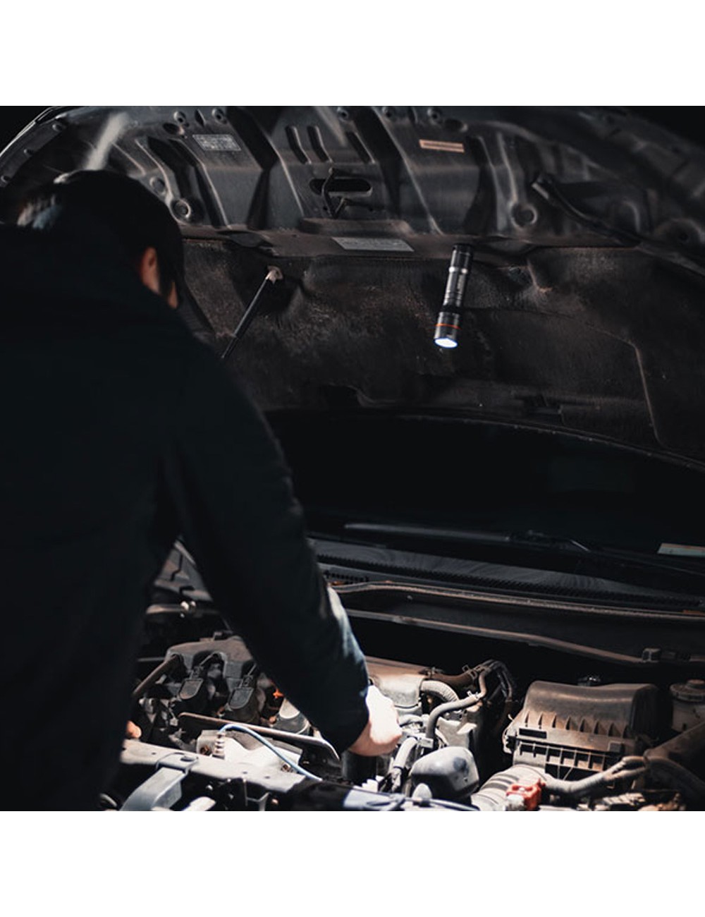 Linterna newton 500. táctica