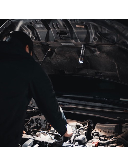 Linterna newton 500. táctica