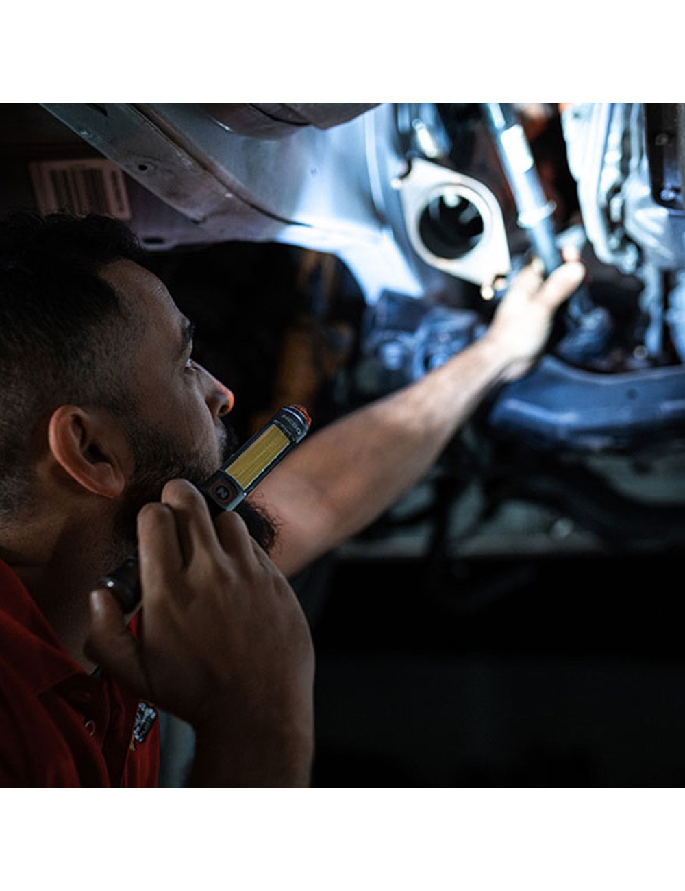 Linterna big larry 3. lámpara+cob por la compra de 12 unidades un expositor de regalo