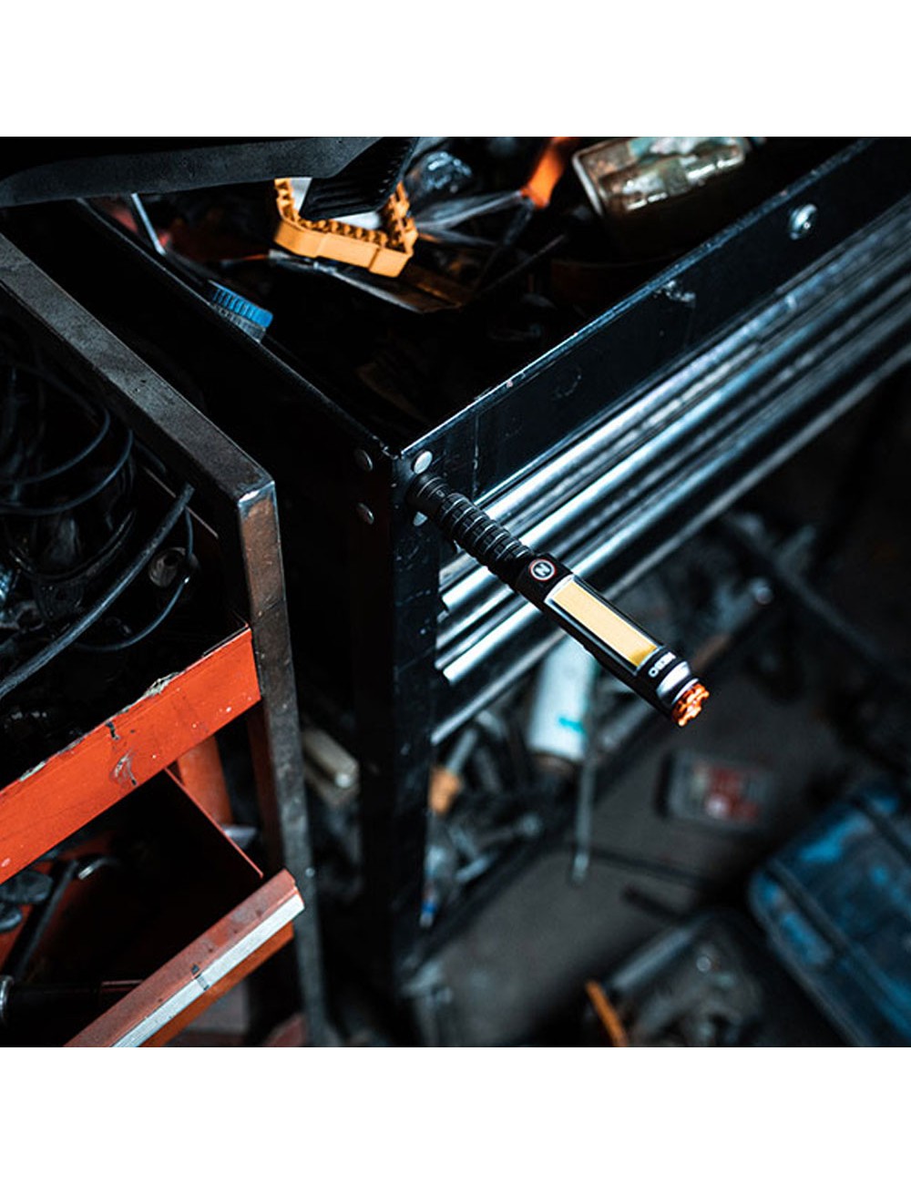 Linterna big larry 3. lámpara+cob por la compra de 12 unidades un expositor de regalo