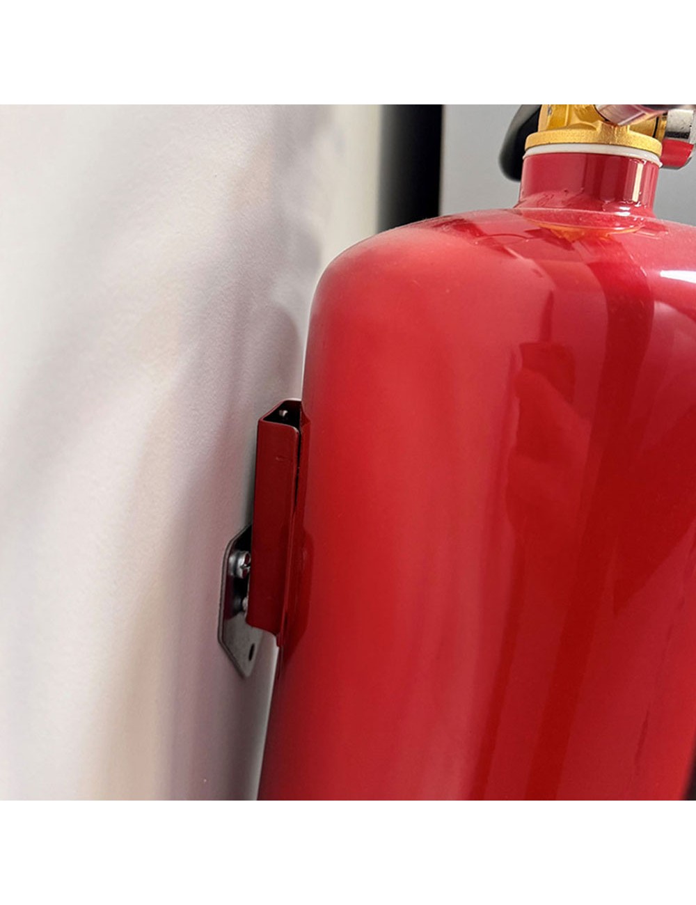 Placa colgador extintor zinc cg14 6kgs 91242 edm