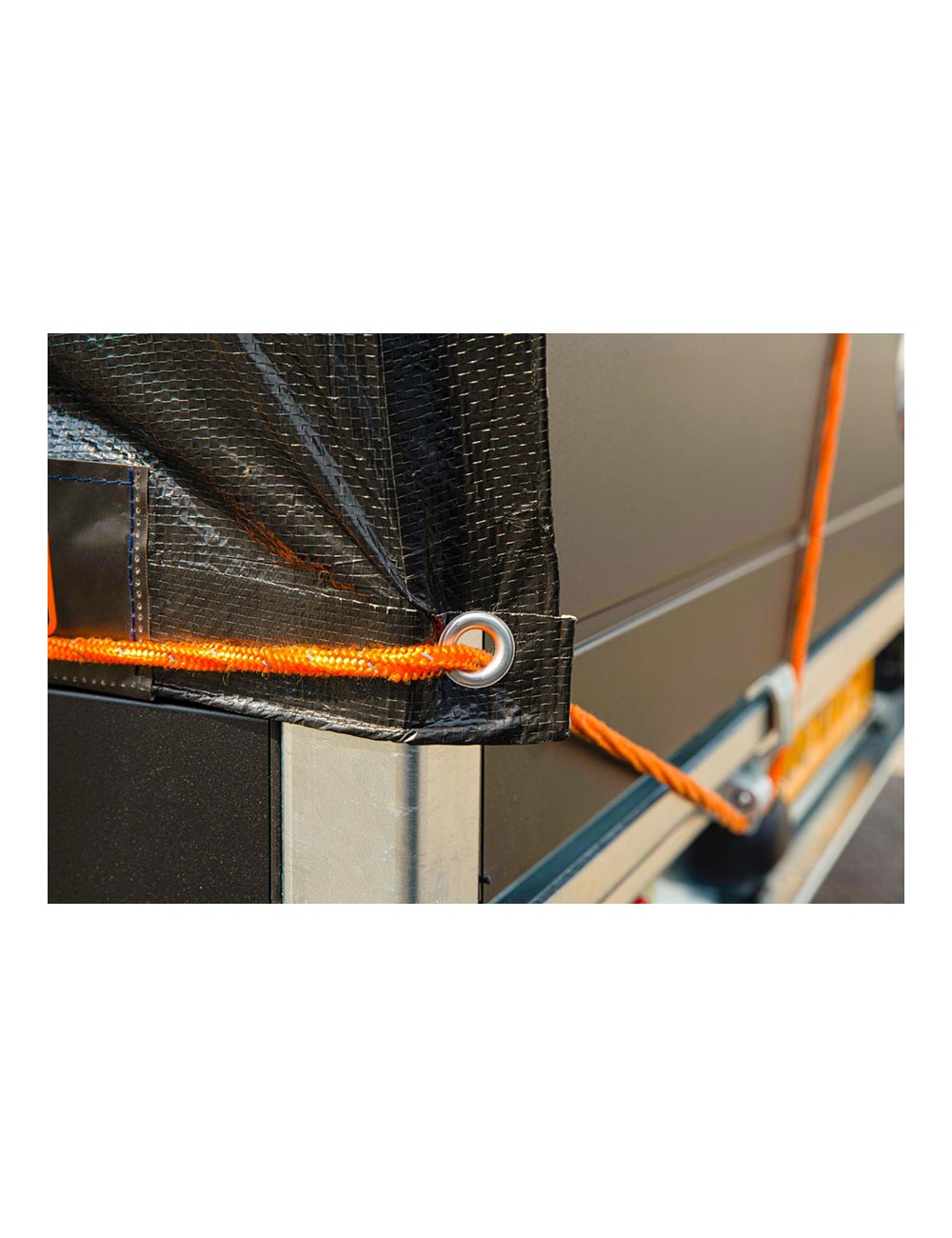 Lona negra para remolque, medidas: 3x4m. black+decker