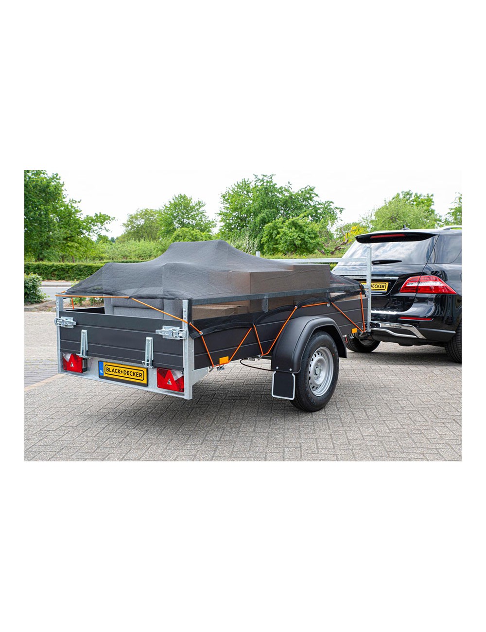 Red de carga elastica, medida:2x3m, con 14 ojales. black+decker