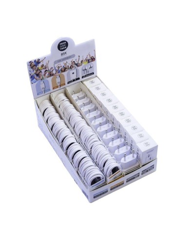 Expositor cargadores, cables y auriculares