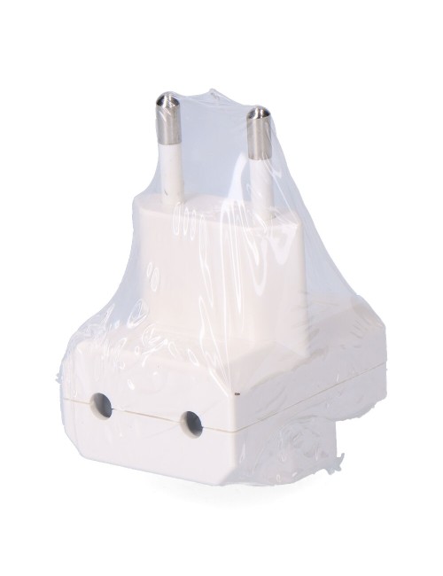 Clavija triple 10 a 25o v (a granel)